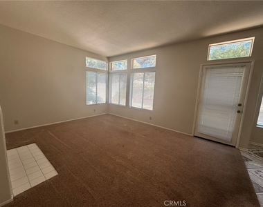 2121 Sun Ridge - Photo Thumbnail 4