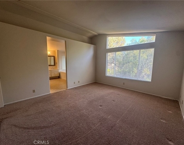 2121 Sun Ridge - Photo Thumbnail 10
