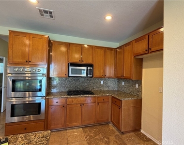 6045 Medinah - Photo Thumbnail 12