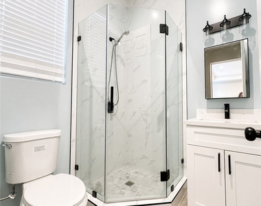 16322 Paseo De Rocha Drive - Photo Thumbnail 4