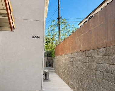 16322 Paseo De Rocha Drive - Photo Thumbnail 13