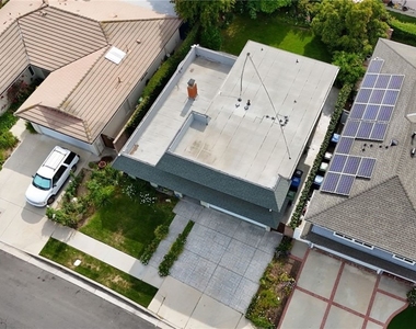 6215 Hesperia Avenue - Photo Thumbnail 40