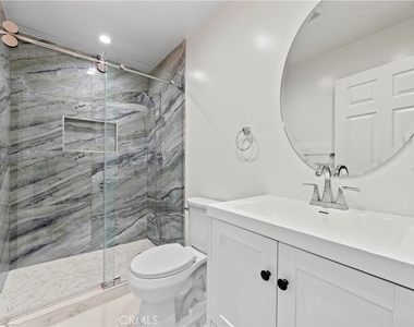 8832 Odessa Ave - Photo Thumbnail 13