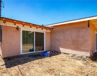 8832 Odessa Ave - Photo Thumbnail 25