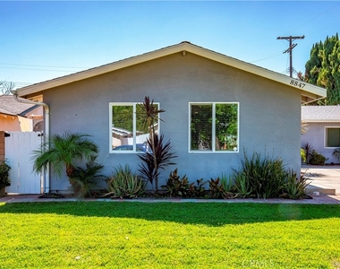 8847 Debra Ave - Photo Thumbnail 2