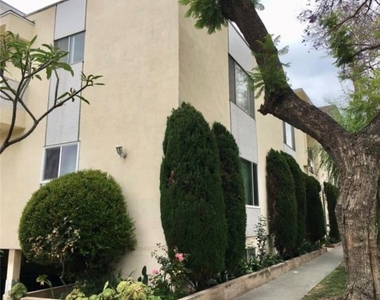 8704 Gregory Way - Photo Thumbnail 5