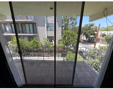 8704 Gregory Way - Photo Thumbnail 16