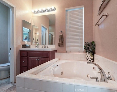 24032 Cottage Circle Drive - Photo Thumbnail 11