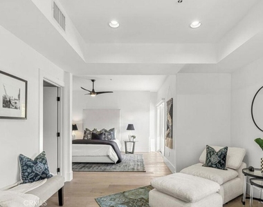 6422 Weidlake - Photo Thumbnail 16