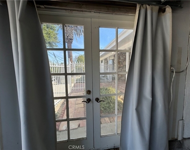 24010 Hatteras - Photo Thumbnail 25