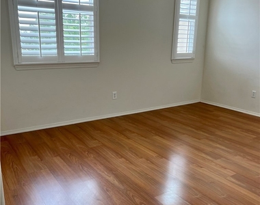 20619 Lugano Way - Photo Thumbnail 7