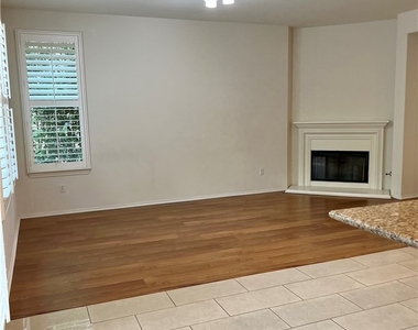 20619 Lugano Way - Photo Thumbnail 3