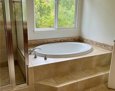 20619 Lugano Way - Photo Thumbnail 13