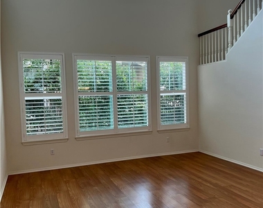 20619 Lugano Way - Photo Thumbnail 4