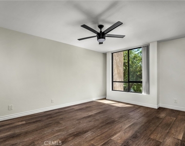 16866 Kingsbury - Photo Thumbnail 27