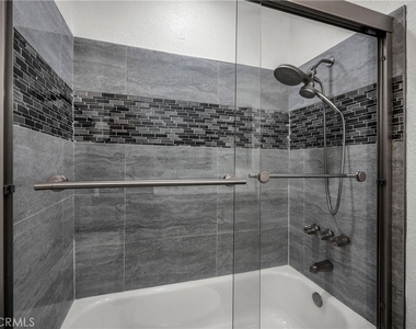 16866 Kingsbury - Photo Thumbnail 26