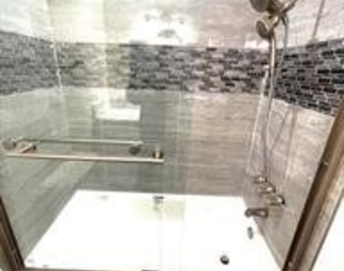 16866 Kingsbury - Photo Thumbnail 13