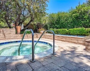 16866 Kingsbury - Photo Thumbnail 34