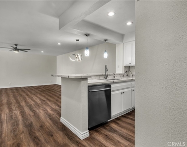 16866 Kingsbury - Photo Thumbnail 18