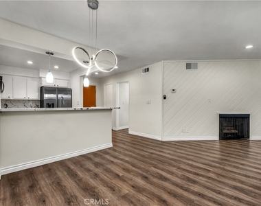 16866 Kingsbury - Photo Thumbnail 14