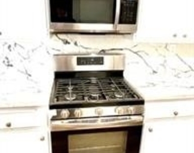 16866 Kingsbury - Photo Thumbnail 8