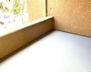 16866 Kingsbury - Photo Thumbnail 5