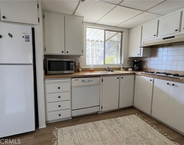 25 Chaparral Court - Photo Thumbnail 5