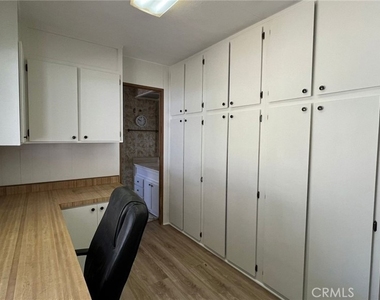25 Chaparral Court - Photo Thumbnail 8