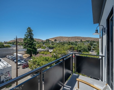 2475 Victoria Avenue - Photo Thumbnail 7
