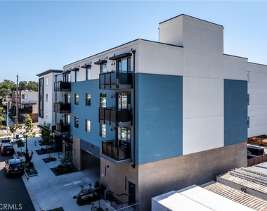 2475 Victoria Avenue - Photo Thumbnail 23