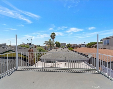 1928 Monterey Boulevard - Photo Thumbnail 7