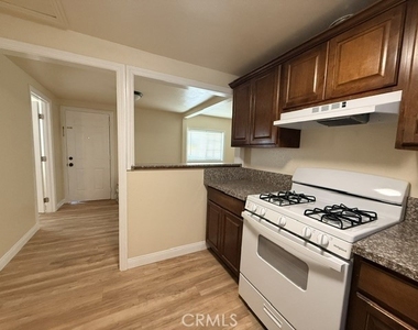 947 Dominguez - Photo Thumbnail 4
