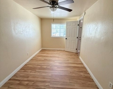 947 Dominguez - Photo Thumbnail 11