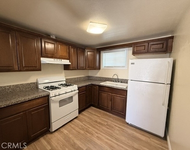 947 Dominguez - Photo Thumbnail 2