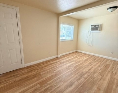947 Dominguez - Photo Thumbnail 15
