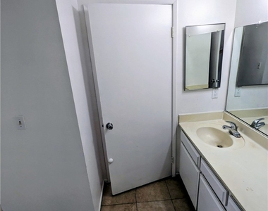 1620 W 209th Street - Photo Thumbnail 6