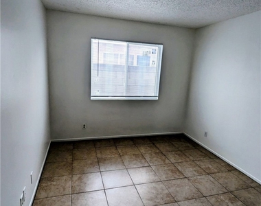 1620 W 209th Street - Photo Thumbnail 9