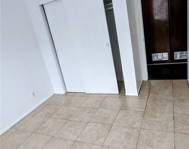 1620 W 209th Street - Photo Thumbnail 13
