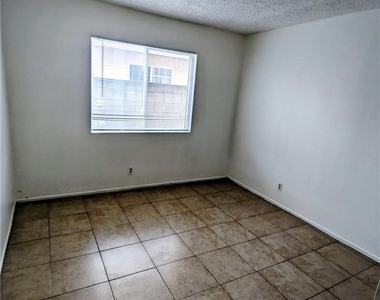1620 W 209th Street - Photo Thumbnail 3