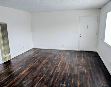1620 W 209th Street - Photo Thumbnail 1