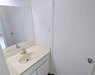 1620 W 209th Street - Photo Thumbnail 8