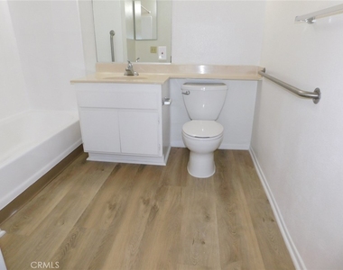 8021 4th Street - Photo Thumbnail 11