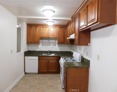 8021 4th Street - Photo Thumbnail 5