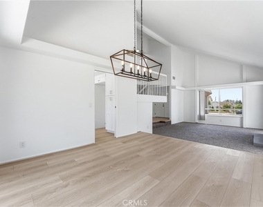 845 Woodcrest - Photo Thumbnail 4