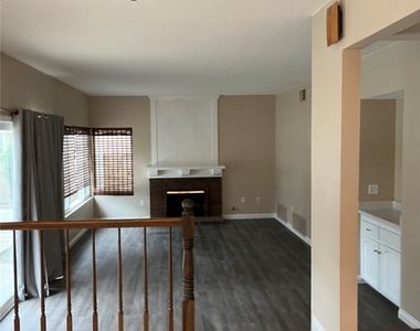 8024 E Woodsboro - Photo Thumbnail 7