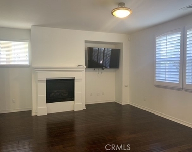 2891 Maricopa Street - Photo Thumbnail 3