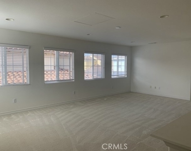 2891 Maricopa Street - Photo Thumbnail 4