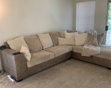 1440 Brett Place - Photo Thumbnail 5