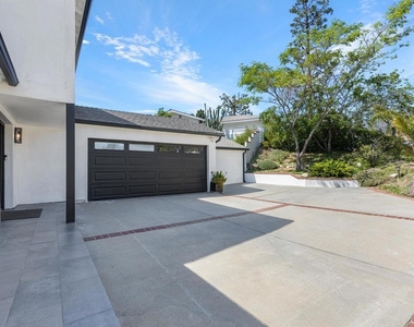9321 Belvoir Avenue - Photo Thumbnail 2