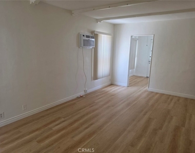 633 Park Avenue - Photo Thumbnail 5